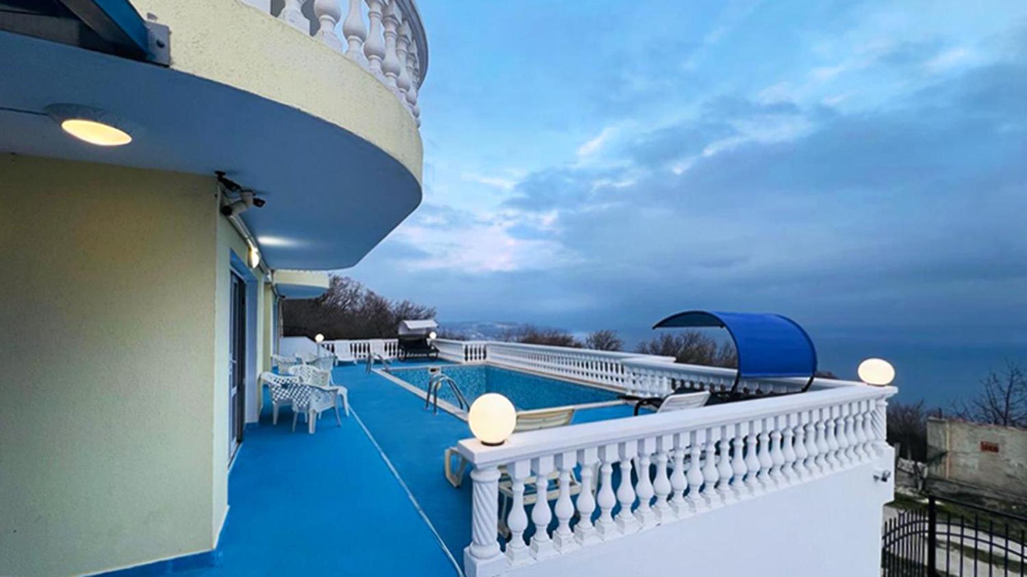 Villa Sorento Italian Neoclassica バルチク エクステリア 写真